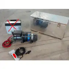 <h2>Vinsj Thor T-X4500 12V m/tau 2041 kg, inkludert ledningsbasert kontroll.</h2>
<br />
Batterikasse m/ bryter, inkl. mont.beslag.<br />
Max batteristr. L360 B180 H240mm<br />
<br />
Varta 56 Ah batteri<br />
<br />
Tilleggsutstyr:<br />
Vare JS1200138, Fjernbetjening IP 67 12/24V til Thor Winch TX4500