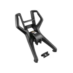 G&aring; rett inn i action uten &aring; g&aring; glipp av en eneste b&oslash;lge med Sea-Doo Spark Spotter Handle &amp; Camera Mount. Festet er presist utformet og gir spotteren et komfortabelt og sikkert h&aring;ndtak for god kontroll under kj&oslash;ring. Hurtigkoblingen gj&oslash;r monteringen rask og enkel &ndash; klar p&aring; sekunder. N&aring;r den ikke er i bruk, kan den enkelt legges i frontrommet. Det integrerte festet for actionkamera lar deg forevige hvert spennende &oslash;yeblikk p&aring; vannet. Et essensielt tilbeh&oslash;r fra Sea-Doo for deg som vil ta vannsportopplevelsen til neste niv&aring;.