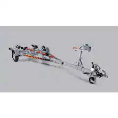 Skjermer og andre komponenter er i h&oslash;ykvalitetsst&aring;l med belegg i Magnelis&reg;, som er 3 ganger mer motstandsdyktig mot korrosjon enn vanlig st&aring;l som brukes.<br />
Tippvoggen bakerst guider b&aring;ten slik at den treffer mest mulig sk&aring;nsomt og riktig n&aring;r du vinsjer b&aring;ten av og p&aring;. Kj&oslash;lruller og justerbare sidest&oslash;tter hjelper b&aring;ten til &aring; ligge st&oslash;dig og trygt p&aring; hengeren.<br />
Respos smarte og brukervennlige lampel&oslash;sning kan vippes ut ved behov.