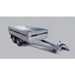 V&aring;r minste planhenger med to aksler, bremser og en totalvekt p&aring; 2 000 kg &ndash; n&aring; enda mer allsidig. Oppdatert for &aring; passe de fleste standardiserte byggematerialer, noe som gj&oslash;r den til en ideell hjelper for b&aring;de hobbysnekkere og profesjonelle brukere. Alle sider og hj&oslash;rnestolper er avtakbare, noe som gir enda st&oslash;rre fleksibilitet ved lasting og lossing av materialer. Tilgjengelig med et utvalg av praktisk tilleggsutstyr og utstyrt med bakre LED-lys som standard.